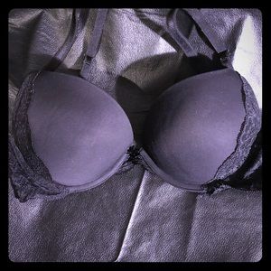 Victoria’s Secret dream angels bra